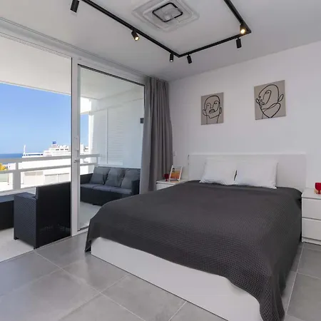 Ponderosa 4 - Two Bed Διαμέρισμα Playa Feñabe