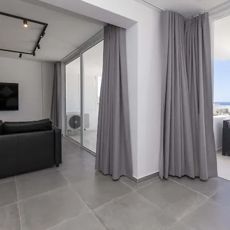 Ponderosa 4 - Two Bed Playa Fanabe